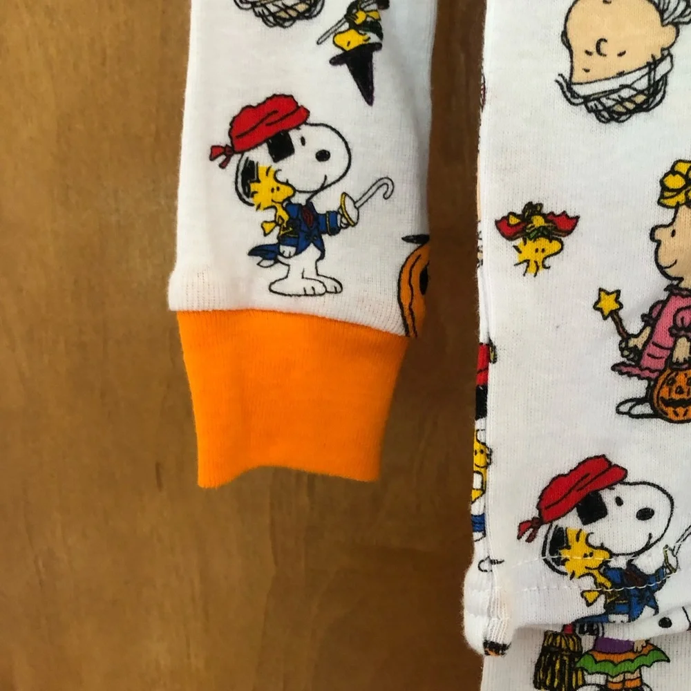 Peanuts Snoopy Woodstock pumpkin Halloween 2 piece unisex pajama set